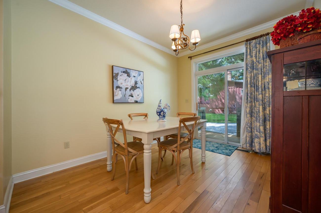 Buttercup Holiday home Asheville